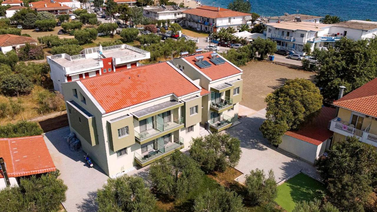 Estelle Family Luxury Apartments & Suites Gerakini Exterior photo