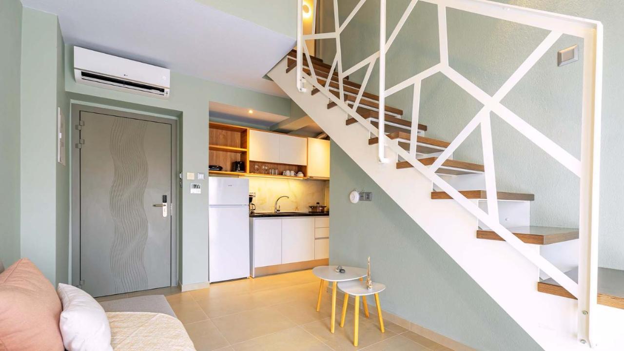 Estelle Family Luxury Apartments & Suites Gerakini Exterior photo